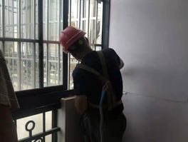 樓房窗戶漏水怎樣防水維修，樓房窗臺要如何養(yǎng)護(hù)